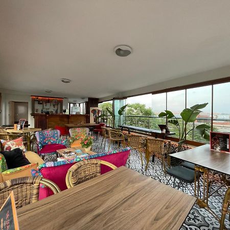The Local Exclusive Bed & Breakfast Истанбул Екстериор снимка