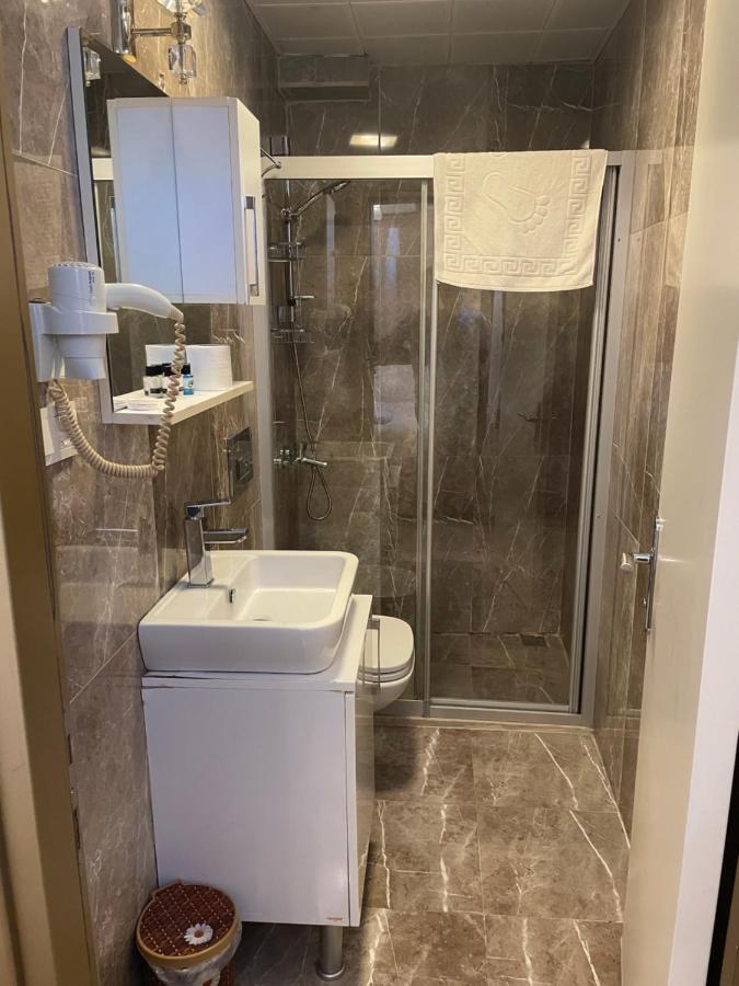 The Local Exclusive Bed & Breakfast Истанбул Екстериор снимка